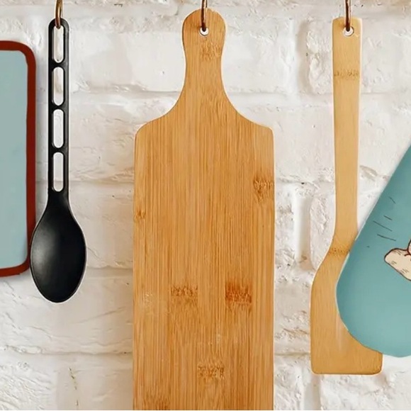 Vintage Oven Mitt & Pot Holder Set - Retro Woman Design, Heat Resistant, Decor - Picture 13 of 13